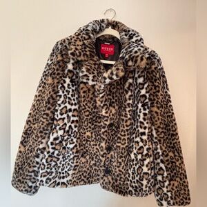 GUESS Leopard  Print Faux Fur Jacket
Size M